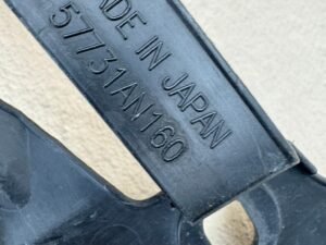 SUBARU OUTBACK VI 6 19R- OSŁONA PASA PRZÓD PRZEDNIEGO GÓRNA 57731AN160 - obrazek 16