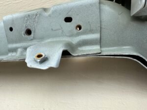 LAND ROVER DISCOVERY SPORT 14R- WZMOCNIENIE PAS PRZEDNI GÓRNY FK72-13N078 - obrazek 9