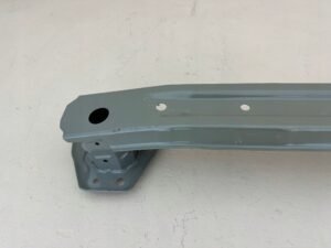 TOYOTA COROLLA E21 18R- BELKA WZMOCNIENIE ZDERZAKA TYŁ TYLNA - obrazek 2