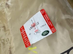 LAND RANGE ROVER L322 01-12R SZYBA PRAWA TYŁ TYLNA PILKINGTON LR040922 - obrazek 7