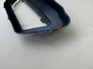 RANGE ROVER EVOQUE L538 15- WLOT KIEROWNICA POWIETRZA PRAWY PRZÓD GJ3220208 - obrazek 5