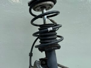 BMW 3 III E90 E92 E81 E87 E82 E89 PIASTA ZWROTNICA LEWA MCPHERSON - obrazek 3