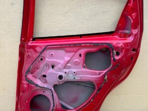 TOYOTA YARIS III 3 11-19R DRZWI PRAWY TYŁ PRAWE TYLNE - obrazek 14