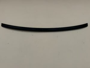 VOLKSWAGEN POLO GT 5 V 15-17R LISTWA SPOILER BAGAŻNIKA TYŁ TYLNA 6RU827933 - obrazek 1