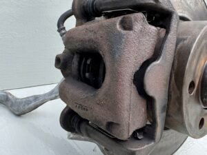 BMW 3 III E90 E92 E81 E87 E82 E89 PIASTA ZWROTNICA LEWA MCPHERSON - obrazek 4