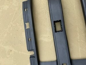 JEEP WRANGLER JL IV 4 17-24R OSŁONA PŁYTA KRATKA CHŁODNICY PRZÓD PRZEDNIA - obrazek 2