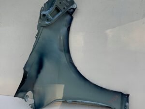 TOYOTA COROLLA E21 SEDAN 18R- BŁOTNIK LEWY PRZÓD PRZEDNI - obrazek 13